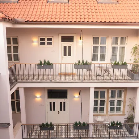 Golden Key Castle Hotel