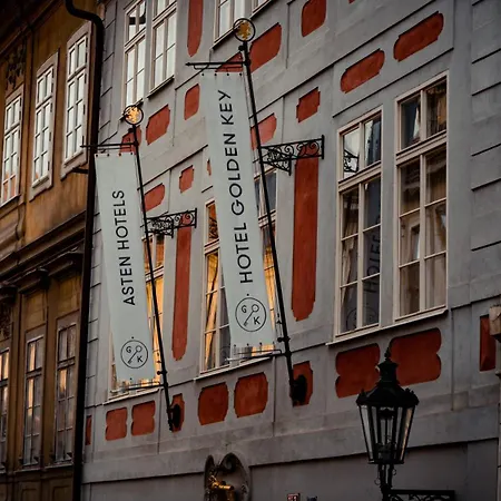 Golden Key Castle Hotel Praga