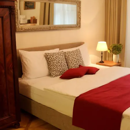 Golden Key Castle 4* Prague