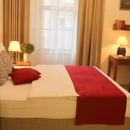 Hotel Golden Key Castle 4*