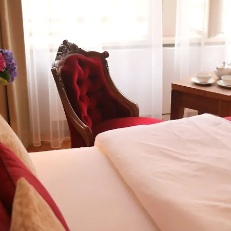 Hotel Golden Key Castle