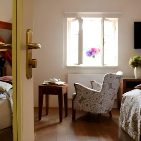 Golden Key Castle 4* Prague