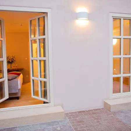 Hotel Golden Key Castle