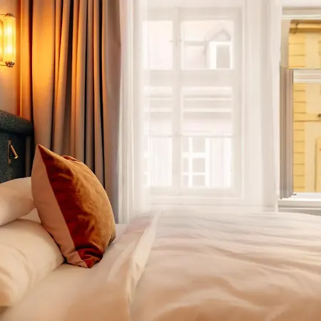 Golden Key Castle Hotel