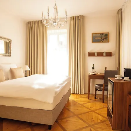 Hotel Golden Key Castle Prague