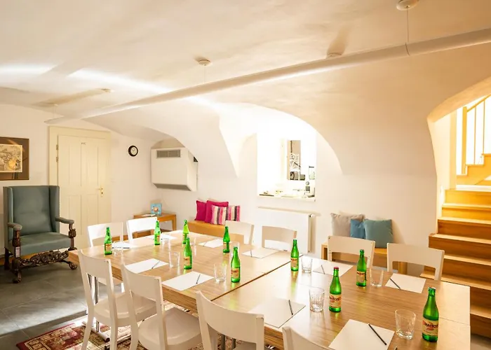 Hotel Golden Key Castle