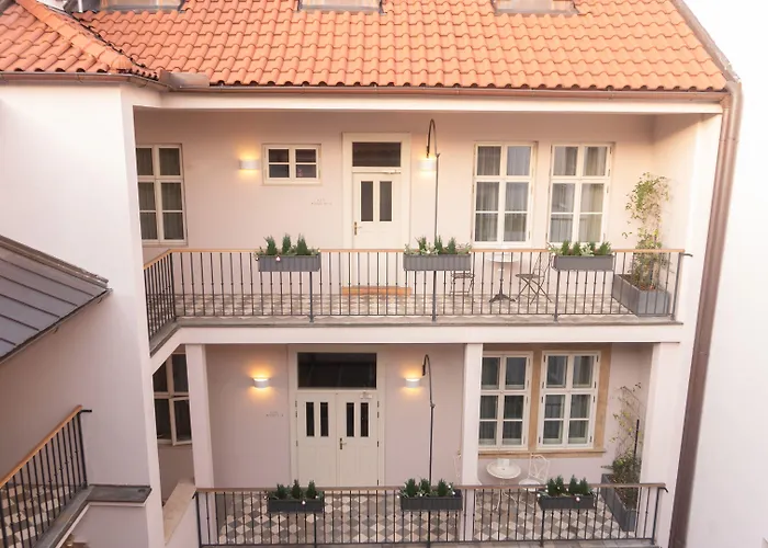 Golden Key Castle Hotel