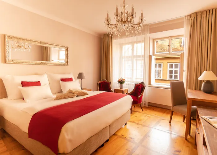 Golden Key Castle Hotel Praha