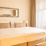 Hotel Golden Key Castle