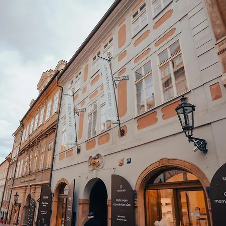 Golden Key Castle Hotell 4*