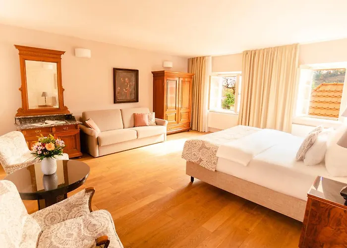 Golden Key Castle 4* Prague