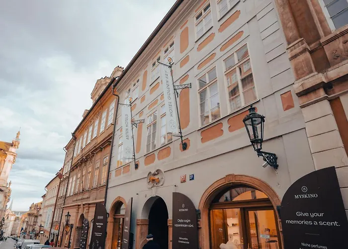 Golden Key Castle Hotel 4*