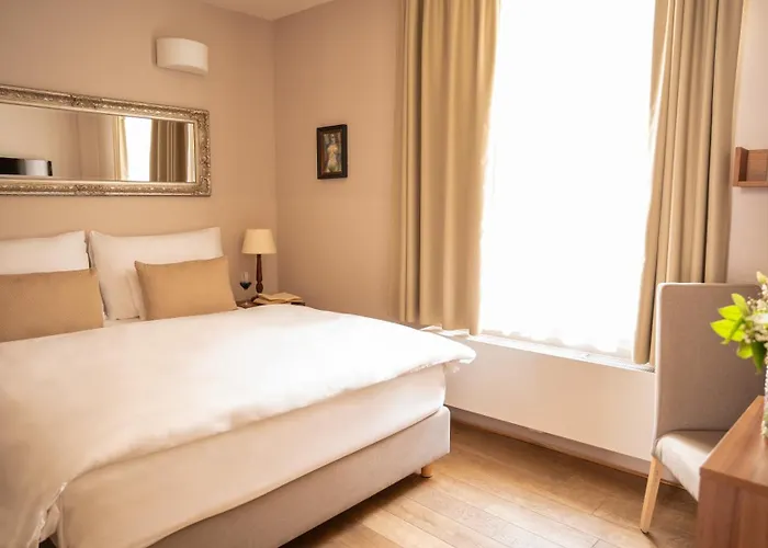Golden Key Castle Hotel 4*