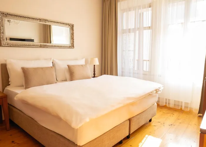 Golden Key Castle Hotell